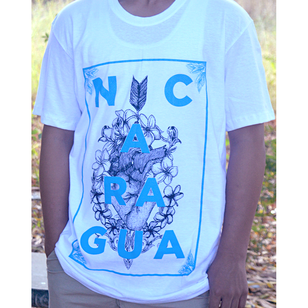 T-shirt  Nicaragua Heart and sacuanjoche flowers 🌸