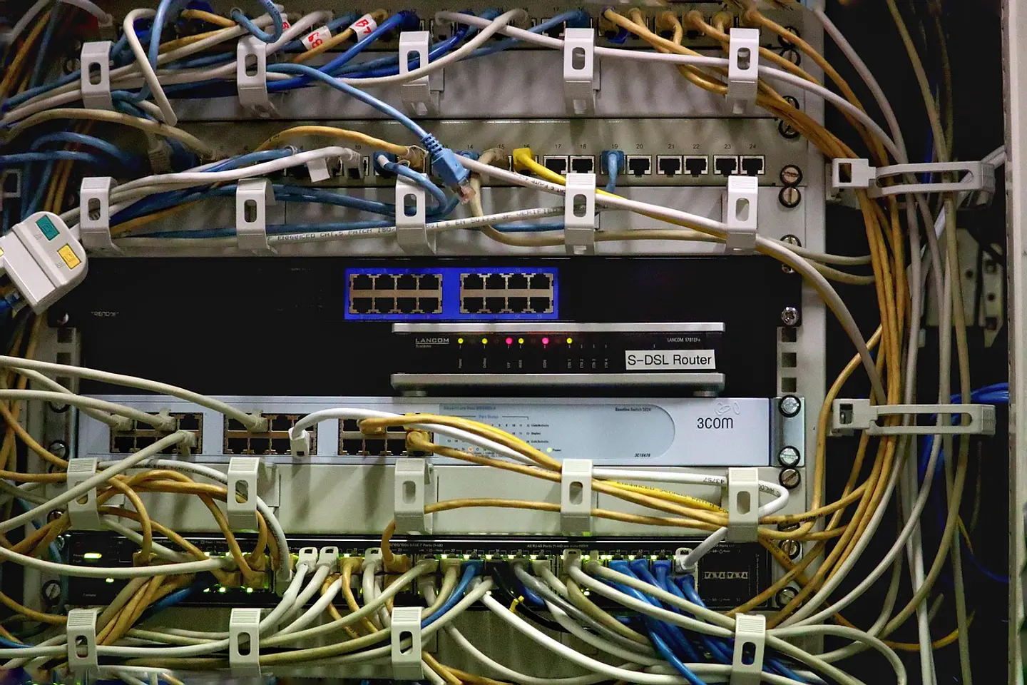 Soluciones CCTV y Control de Acceso