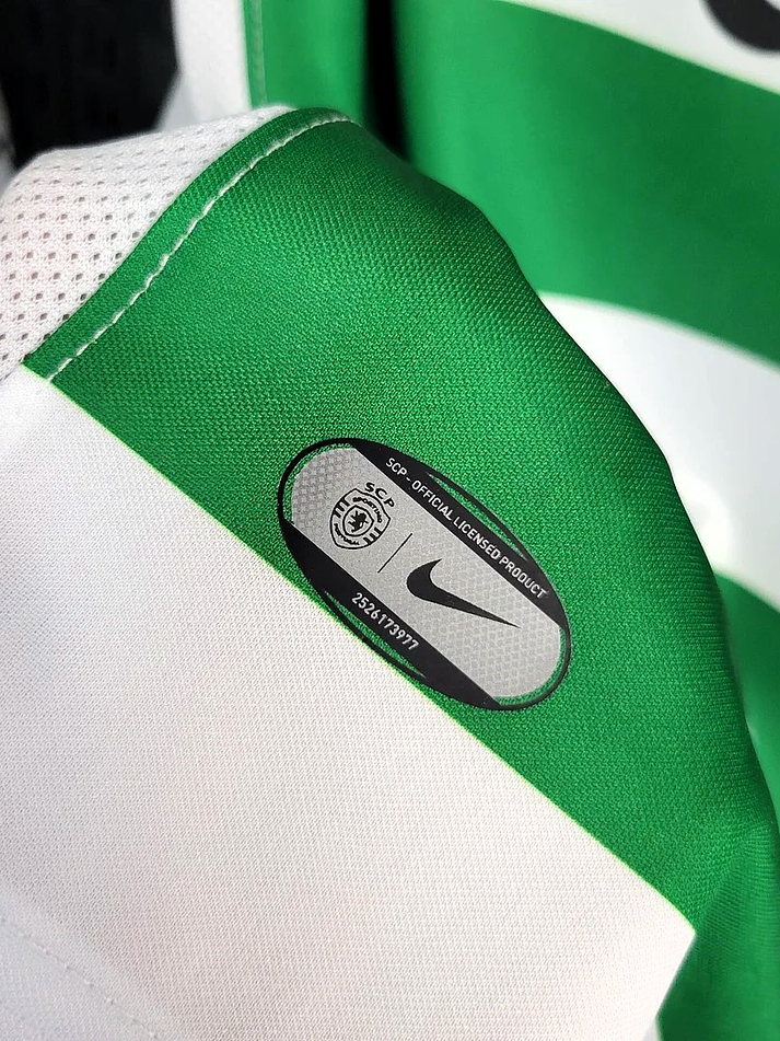 Sporting CP Equipamento Principal 2025/2026 3