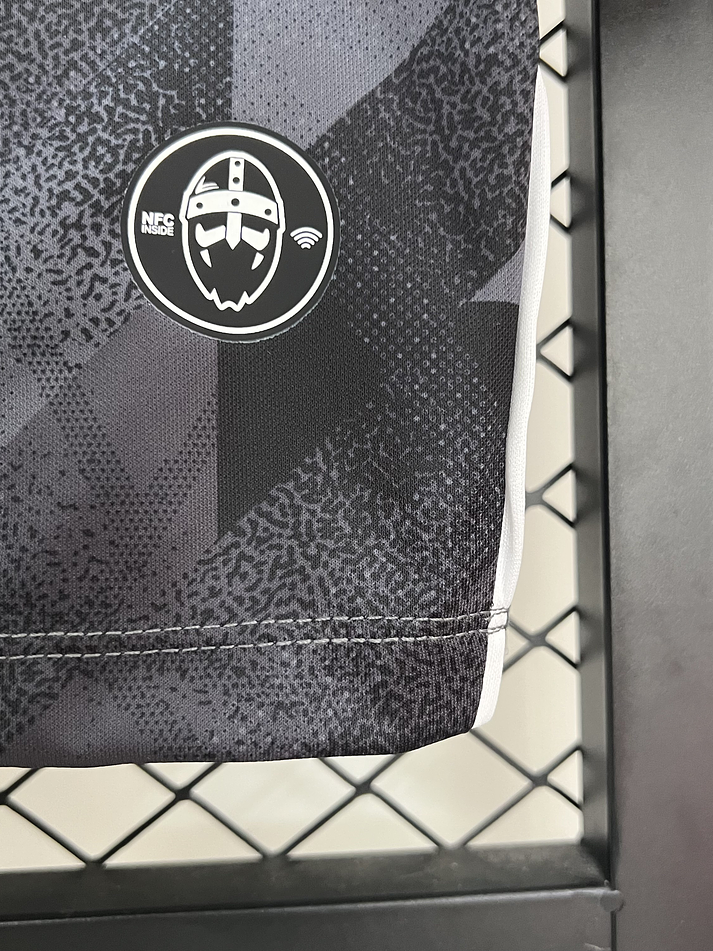 Vitoria de Guimarães Equipamento Secundario 2025/2026 3