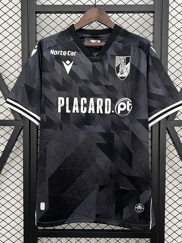 Vitoria de Guimarães Equipamento Secundario 2025/2026 1