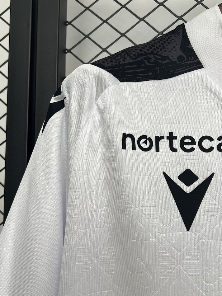 Vitoria de Guimarães Equipamento Principal 2025/2026 9