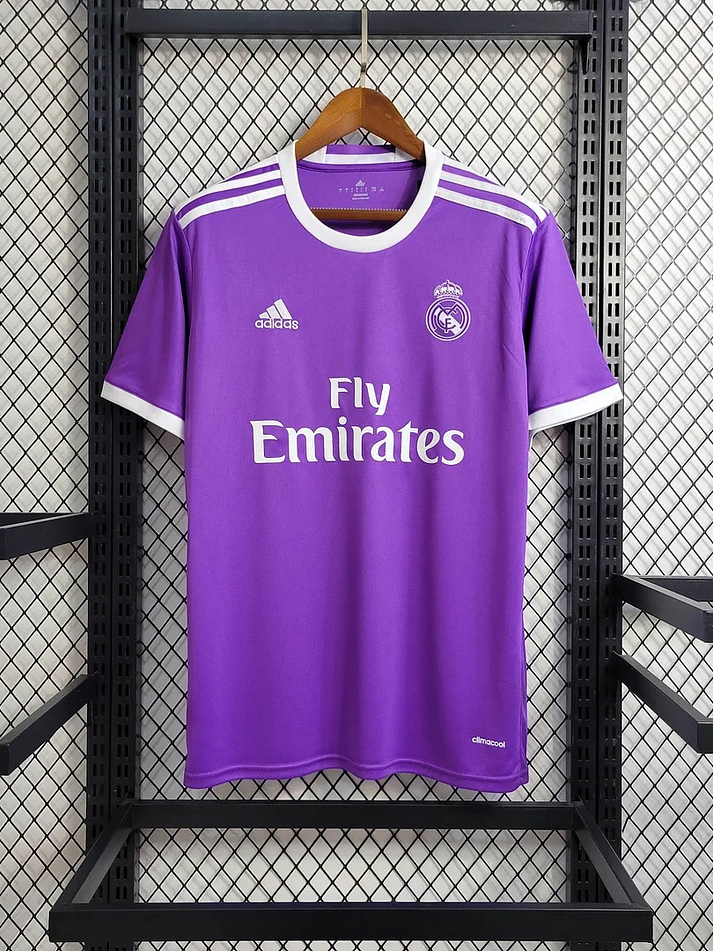 Real Madrid Retrô 2016-2017 1