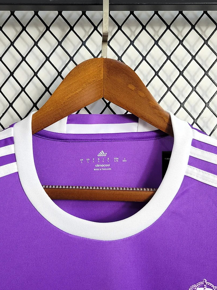 Real Madrid Retrô 2016-2017 6