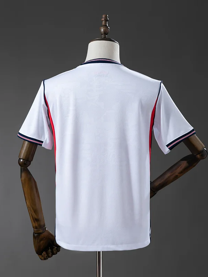 Inglaterra Equipamento Principal 2026 7