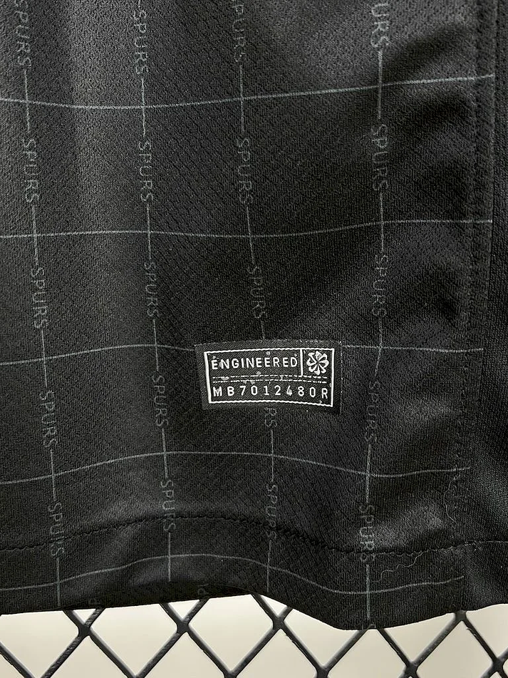 Tottenham Hotspur Segundo Camisola 2025/2026 6