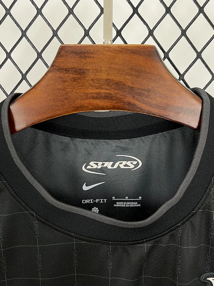 Tottenham Hotspur Segundo Camisola 2025/2026 7