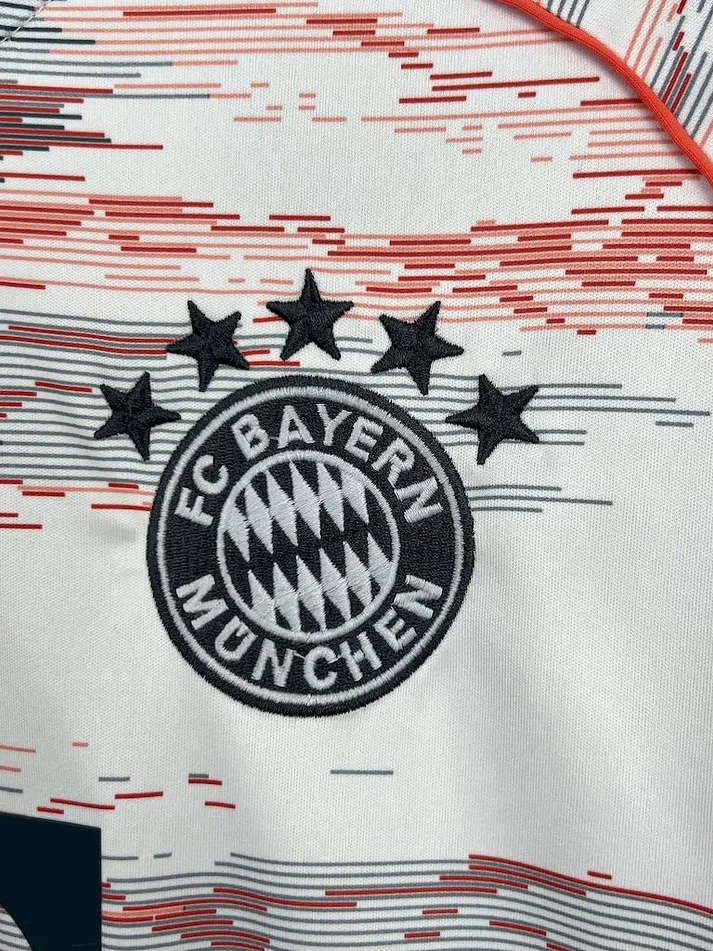 Bayern Munique Segunda Camisola 2025/2026 3