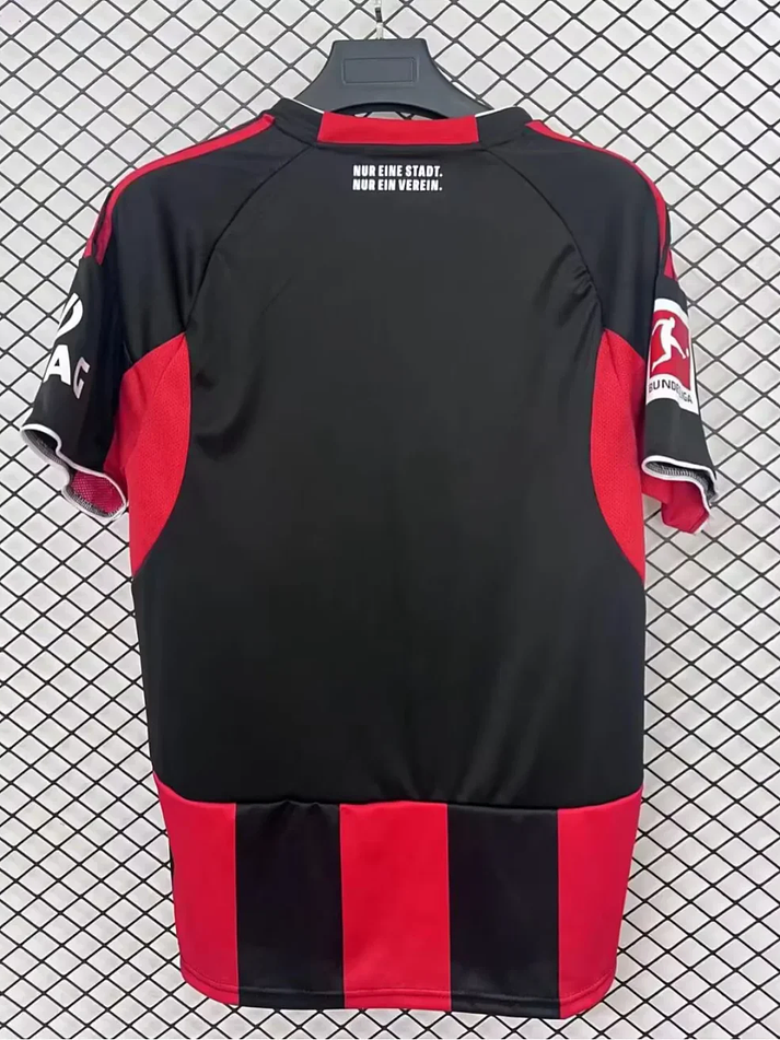 Eintracht Frankfurt Camisola Principal 2025/2026 3