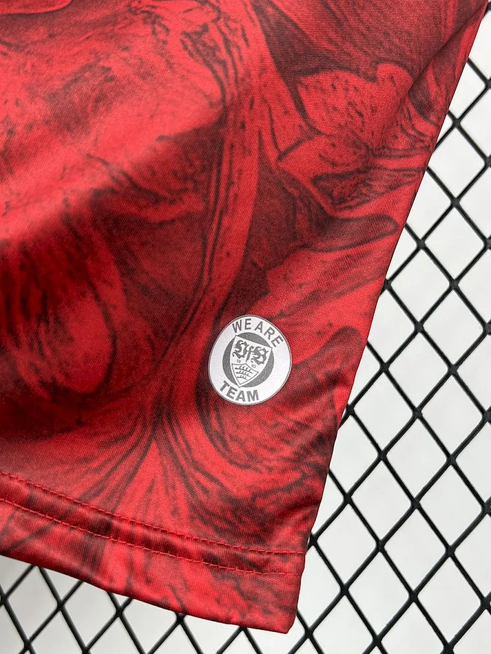 Stuttgart Segunda Camisola 2025/2026 5