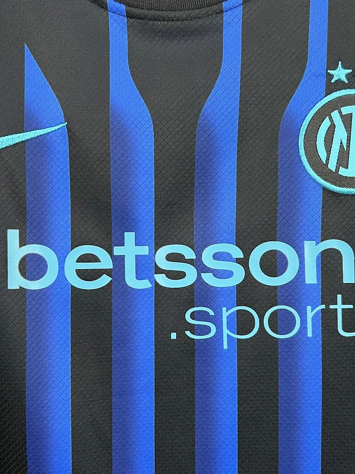 AC Milan Equipamento Principal 2025/2026 4