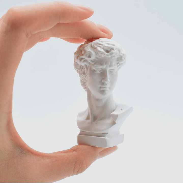 Miniescultura David 7