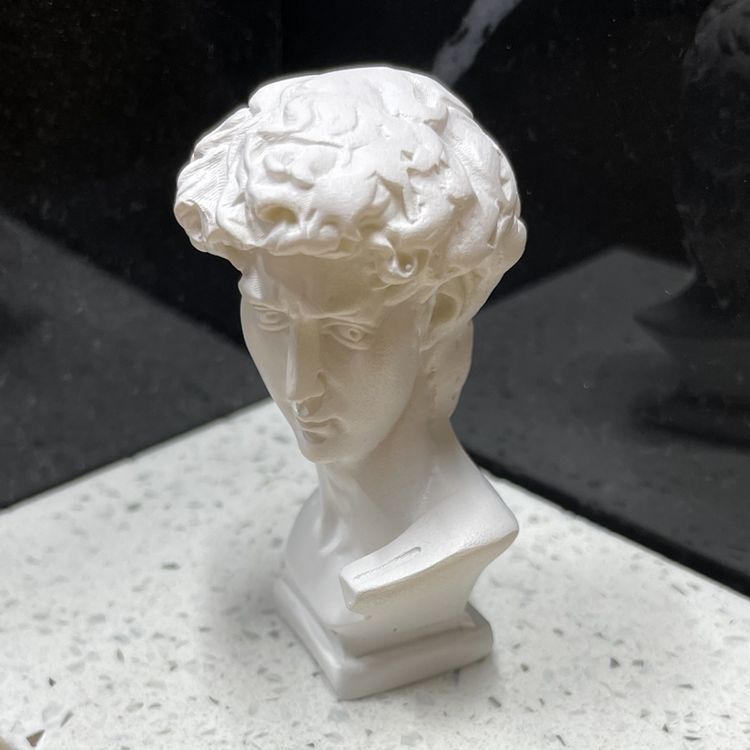 Miniescultura David 3