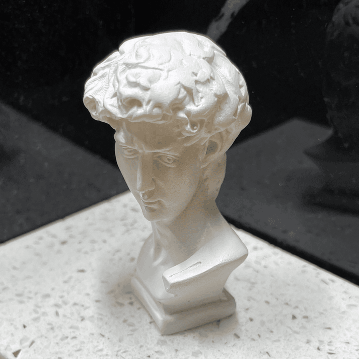 Miniescultura David 3