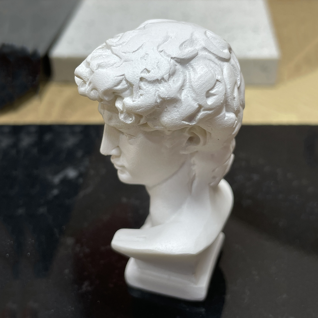 Miniescultura David 4