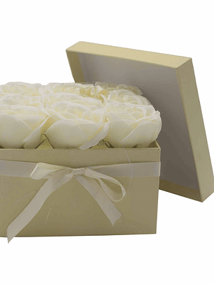 Bouquet de Flores de Sabão - 9 Rosas Creme