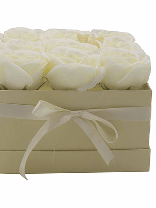 Bouquet de Flores de Sabão - 9 Rosas Creme