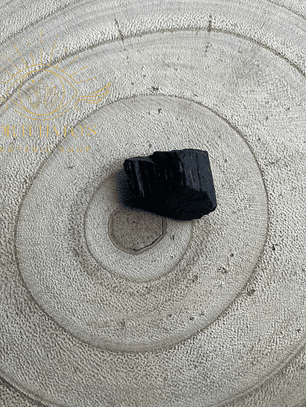 Turmalina Negra - Proteção e Purificação Energética