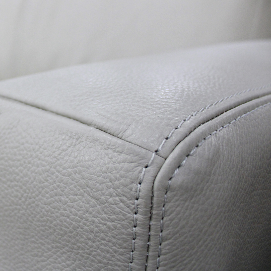 Sofá 3045 Gris 100% Cuero 2 Cuerpos 4