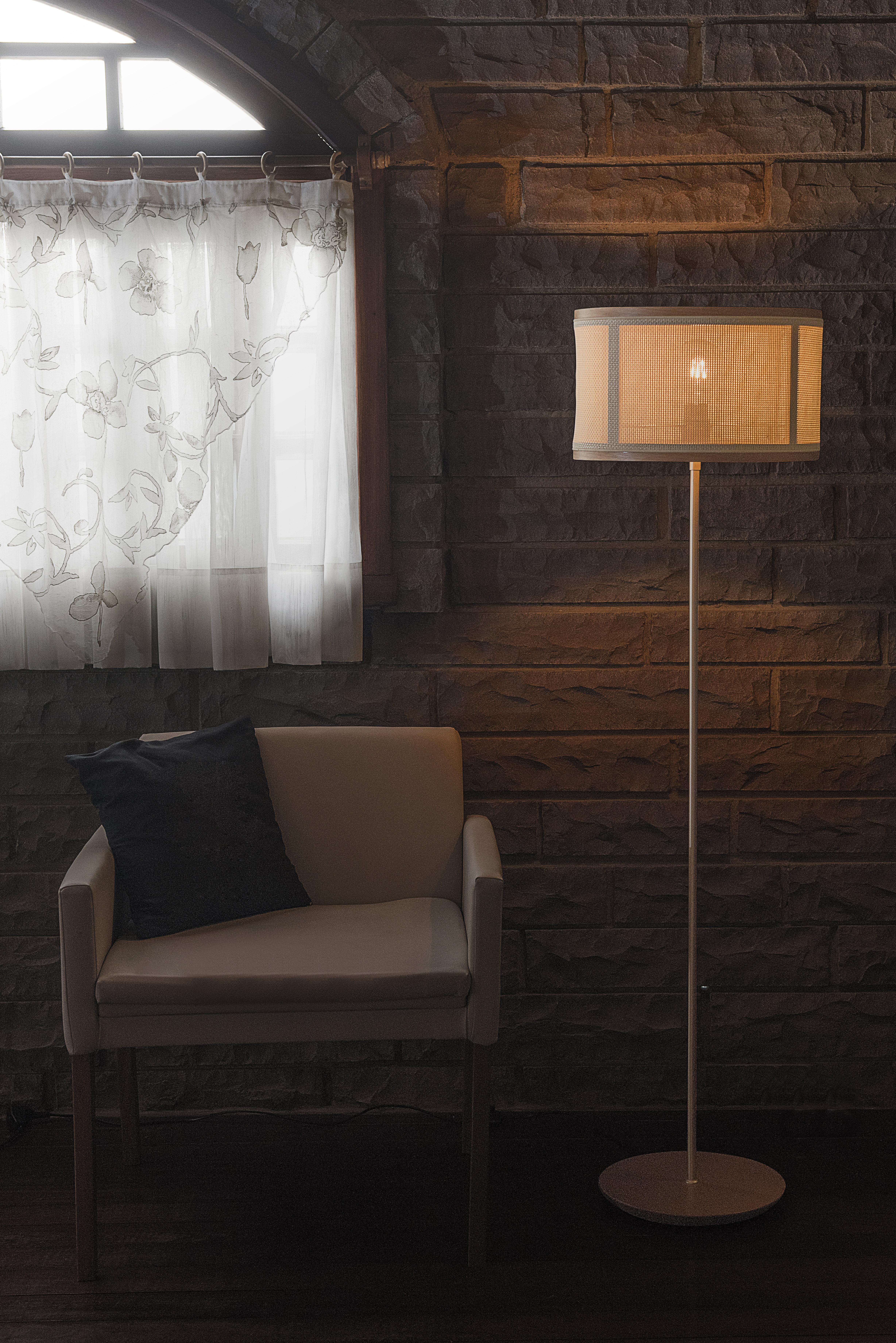 Lampara De Pie Slim Ratán 3042Ct/85 1