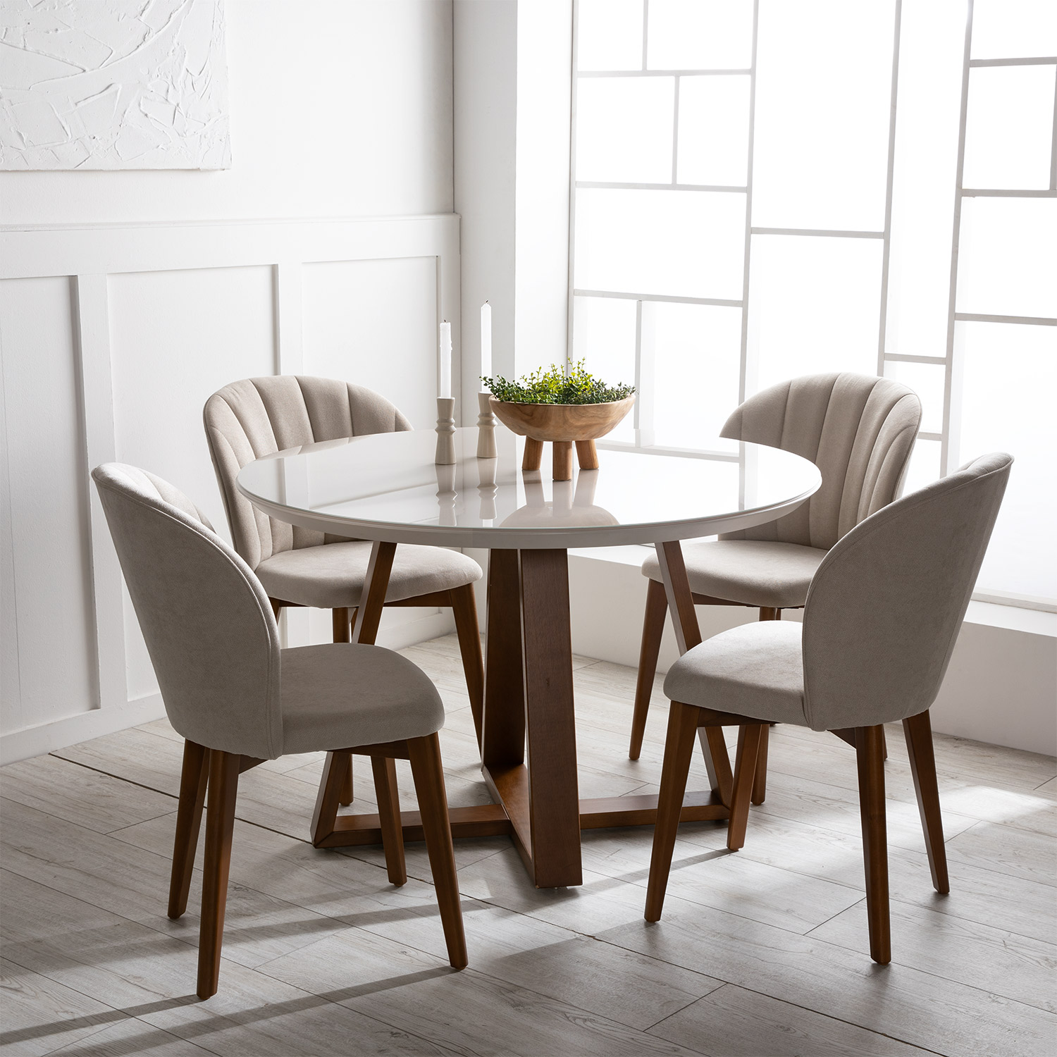 Comedor Bennet 1.15 Redondo + 4 Sillas Alba Soft Palha 1