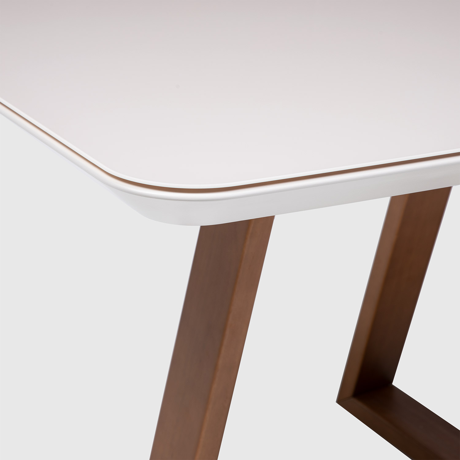 Comedor Bennet 1.6 Off White + 6S Loren 311 8