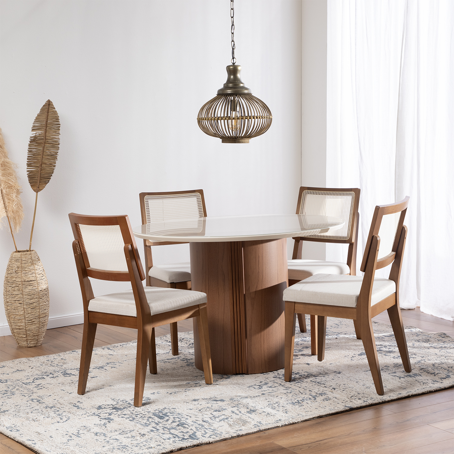 Comedor Kalina Redondo 1.15 + 4 Sillas Saga L02 1