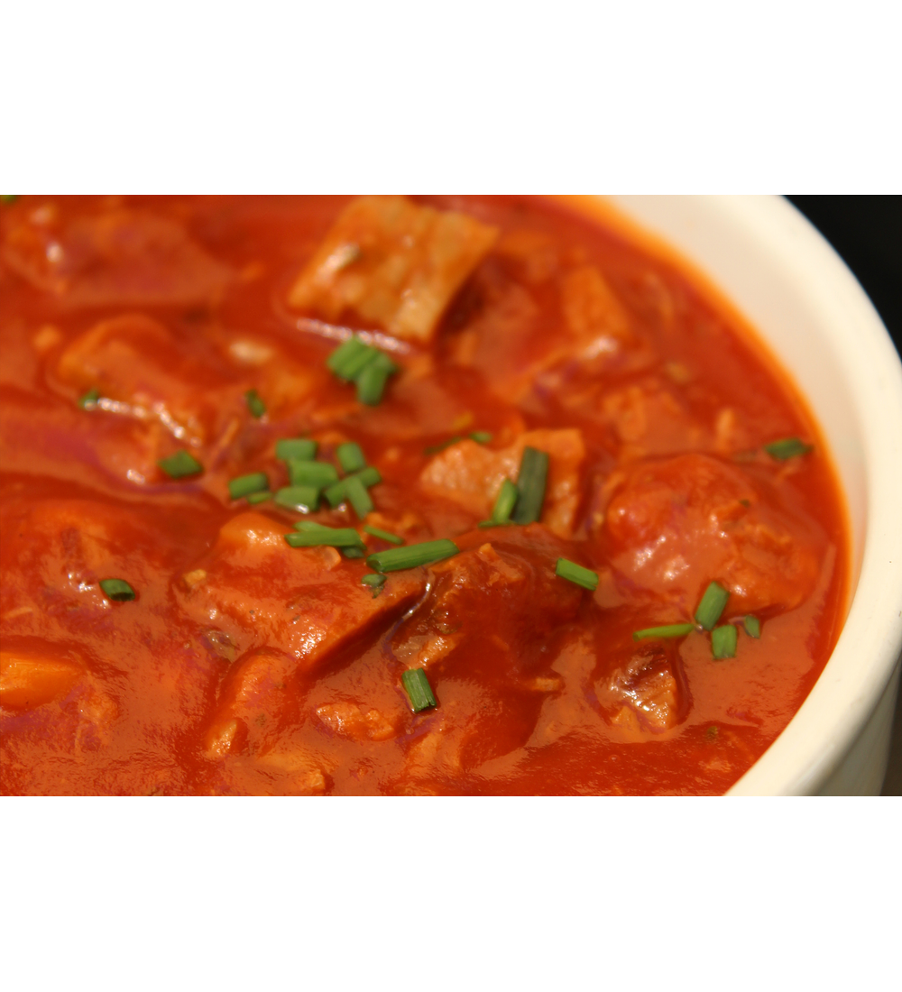Pasta con Salsa Bolognesa o salsa Alfredo.
