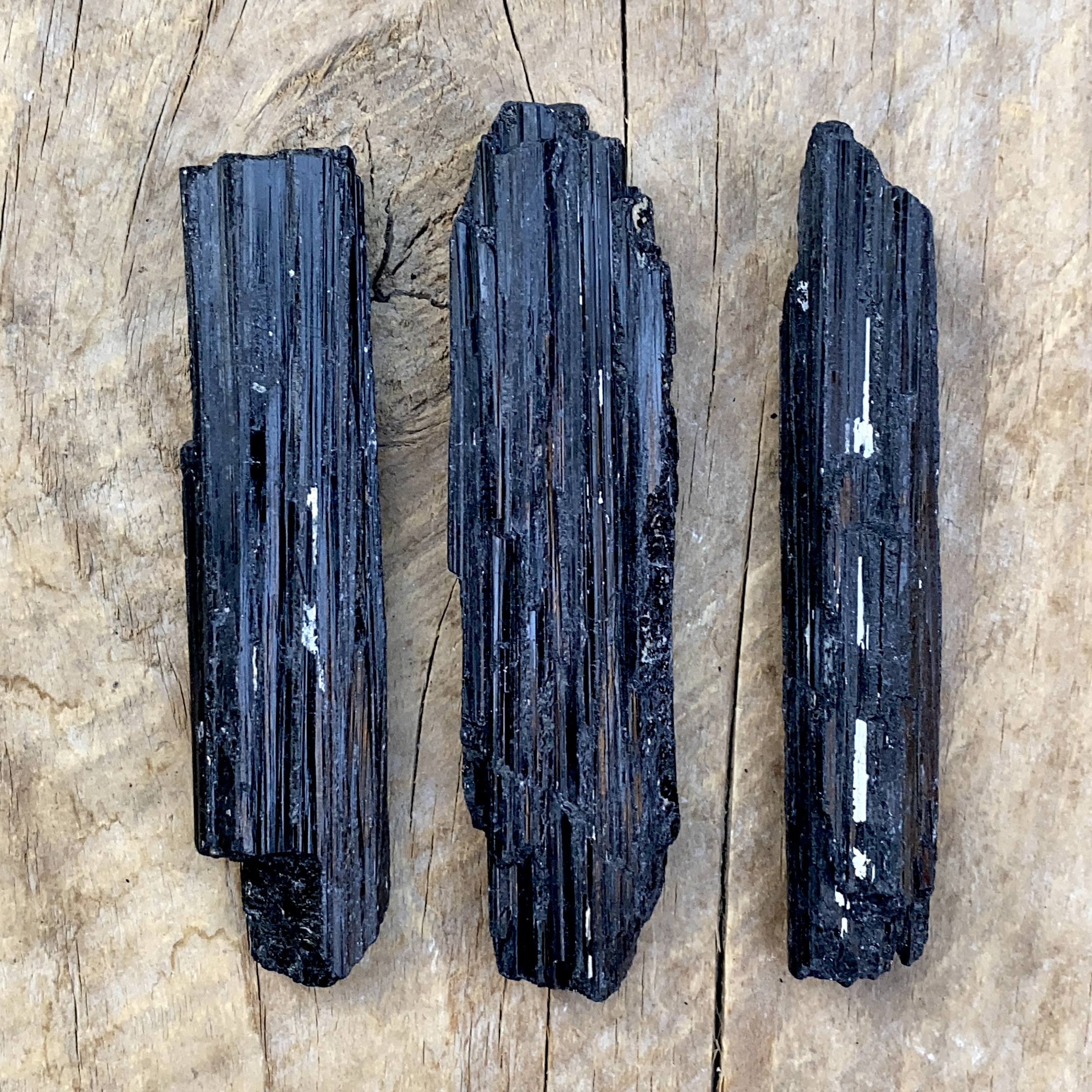 Turmalina negra en bruto tamaño G