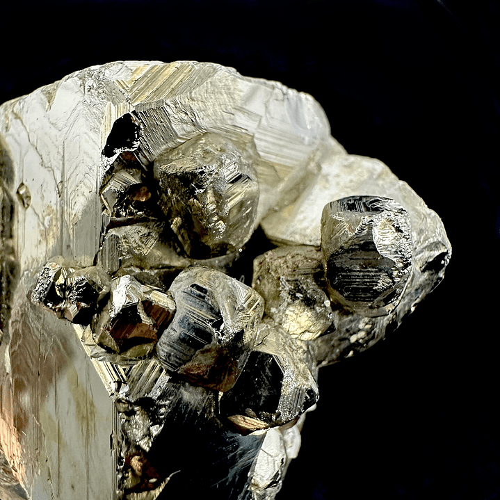 Pirita cúbica fragmento en bruto #25 3