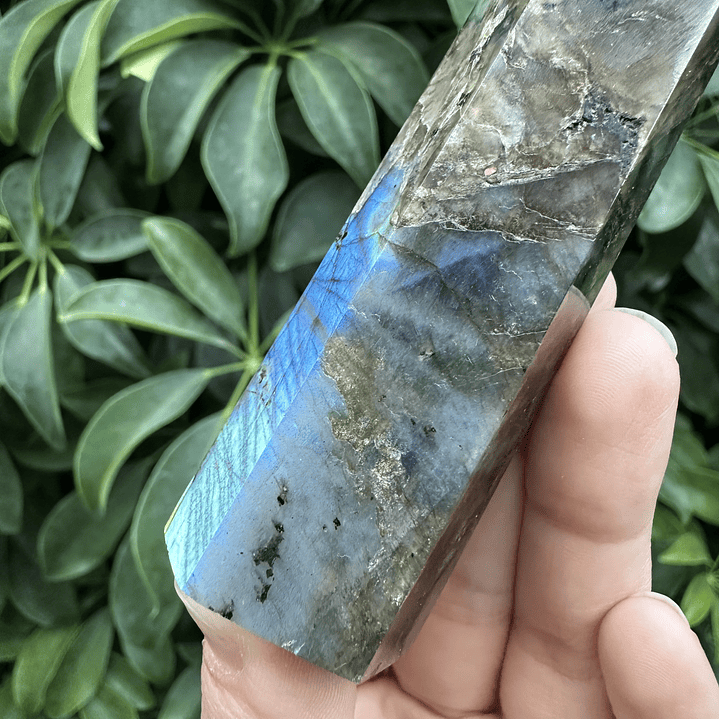 Labradorita en obelisco #4 2