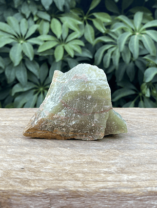 Onix verde en bruto #2