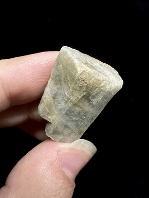 Aguamarina en bruto #13