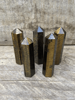 Ojo de Tigre en obelisco punta mediano