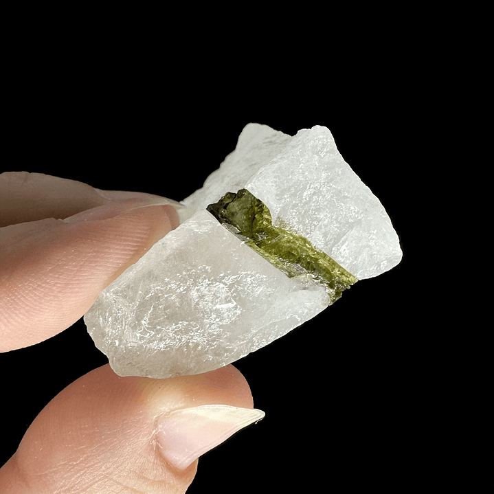 Turmalina verde en matriz de cuarzo #13 1