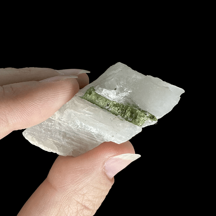 Turmalina verde en matriz de cuarzo #14 1