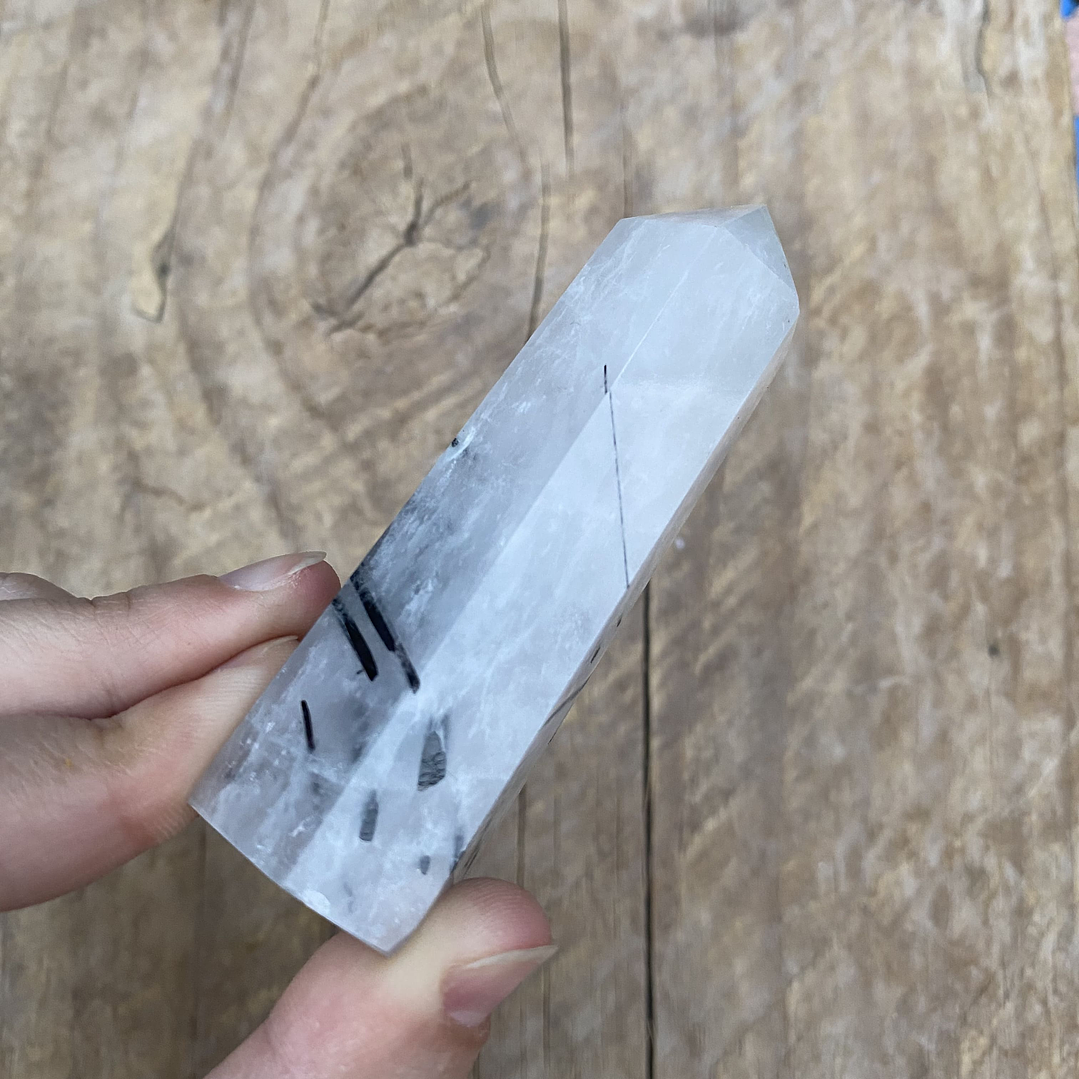 Cuarzo Turmalinado en obelisco #8 3