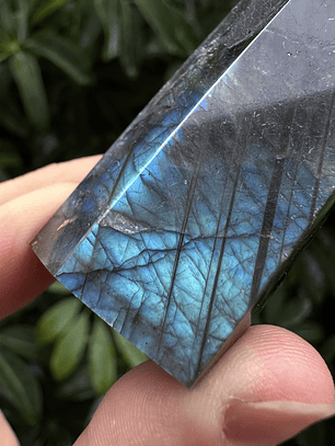 Labradorita en obelisco #5