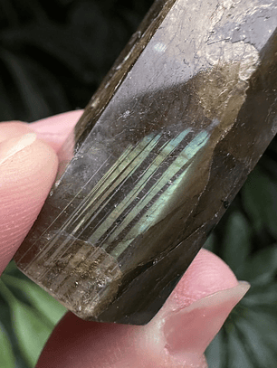 Labradorita en obelisco #7