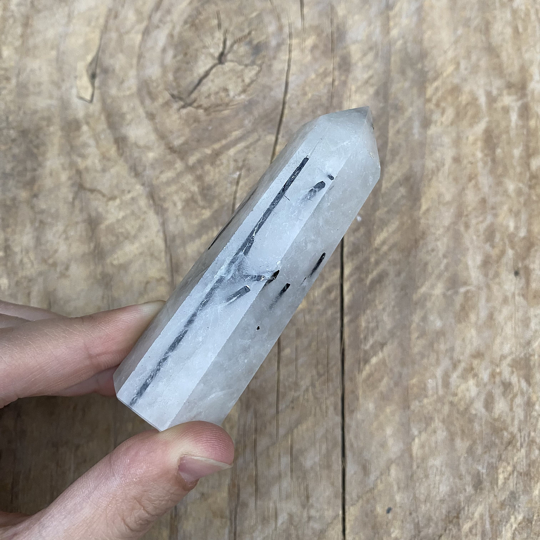 Cuarzo Turmalinado en obelisco #9 1