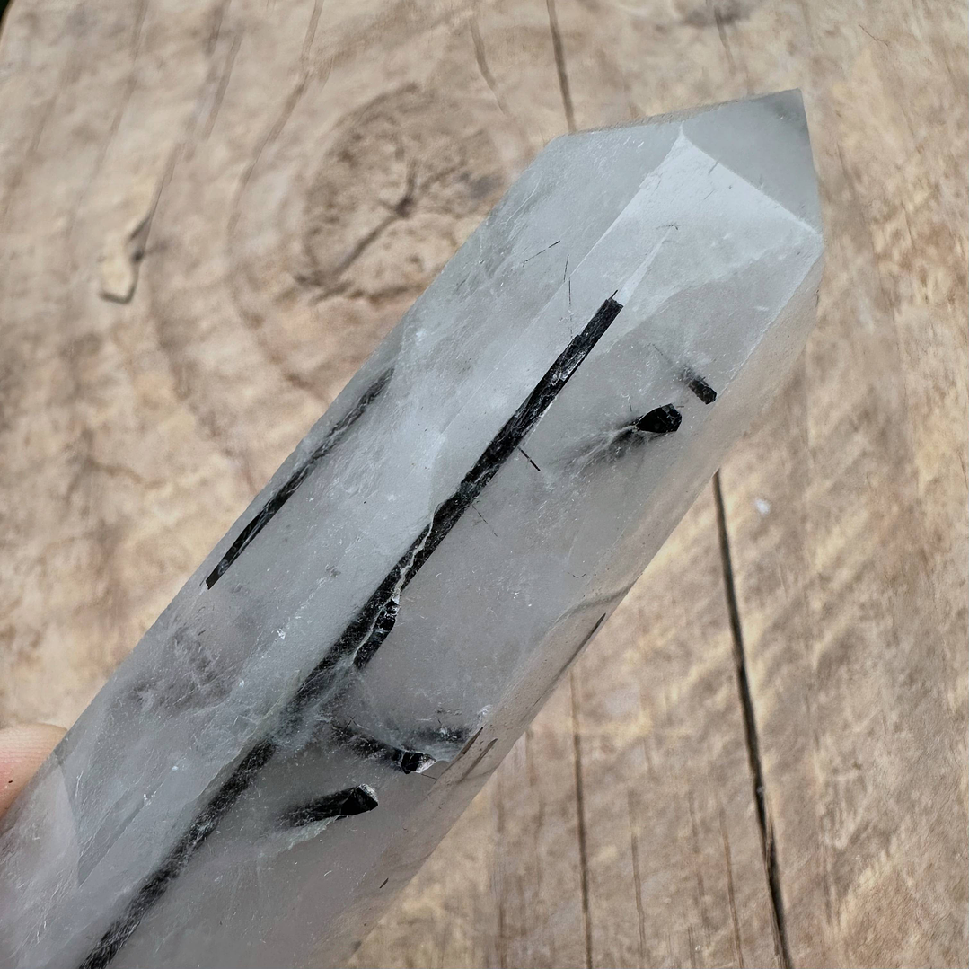 Cuarzo Turmalinado en obelisco #9 2