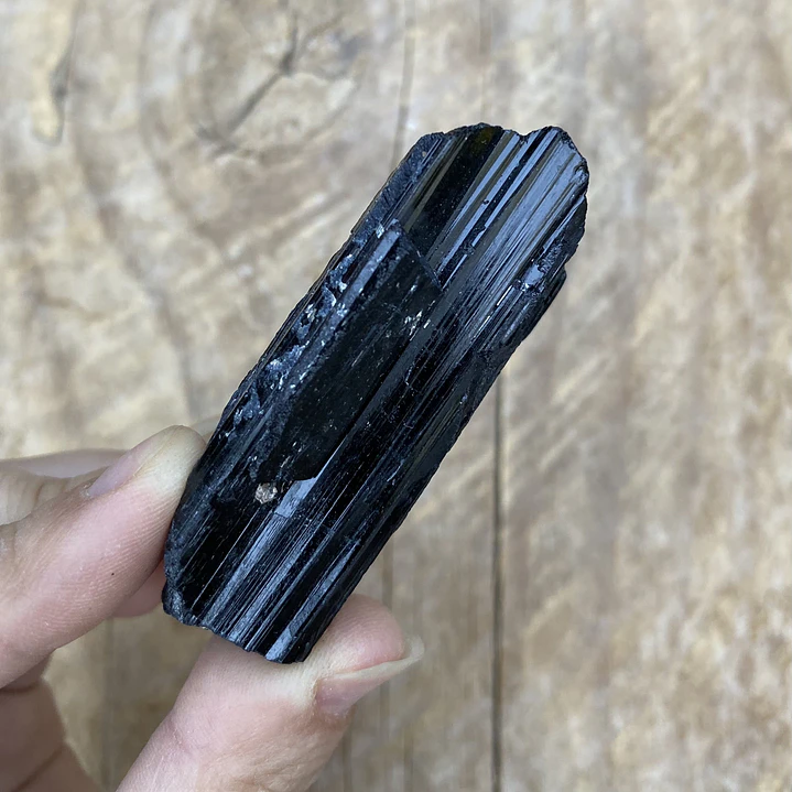 Turmalina negra grande en bruto #10 2