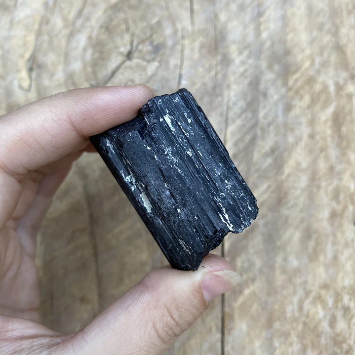 Turmalina negra grande en bruto #11 3