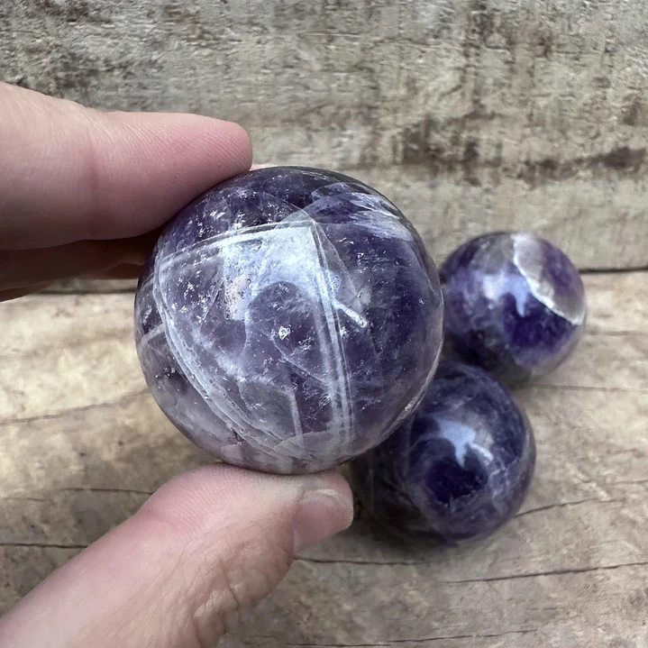 Amatista en esfera mediana 2
