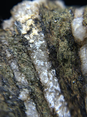 Actinolita tremolita en bruto #17