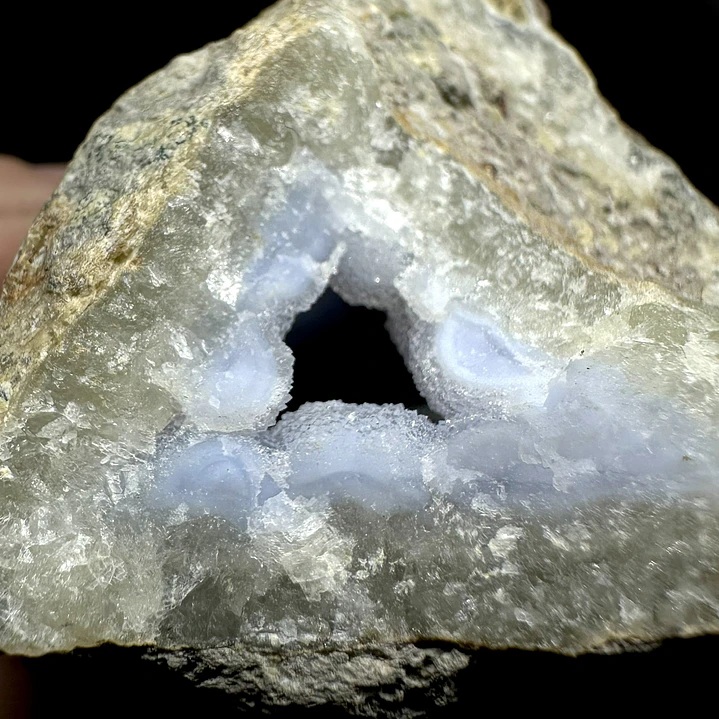 Calcedonia en geoda #6 5