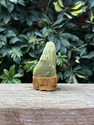 Onix verde en bruto #11