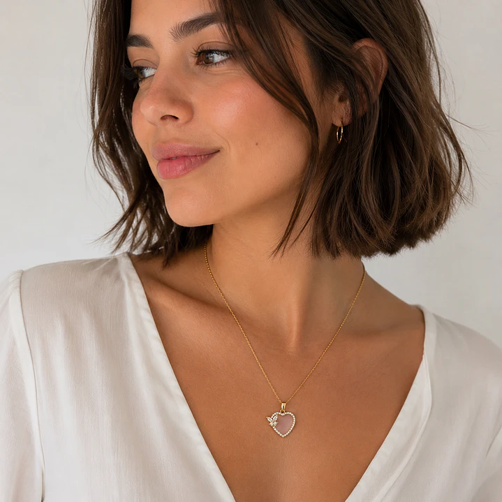 Collar de Corazón y Mariposa Bañado en Oro 2
