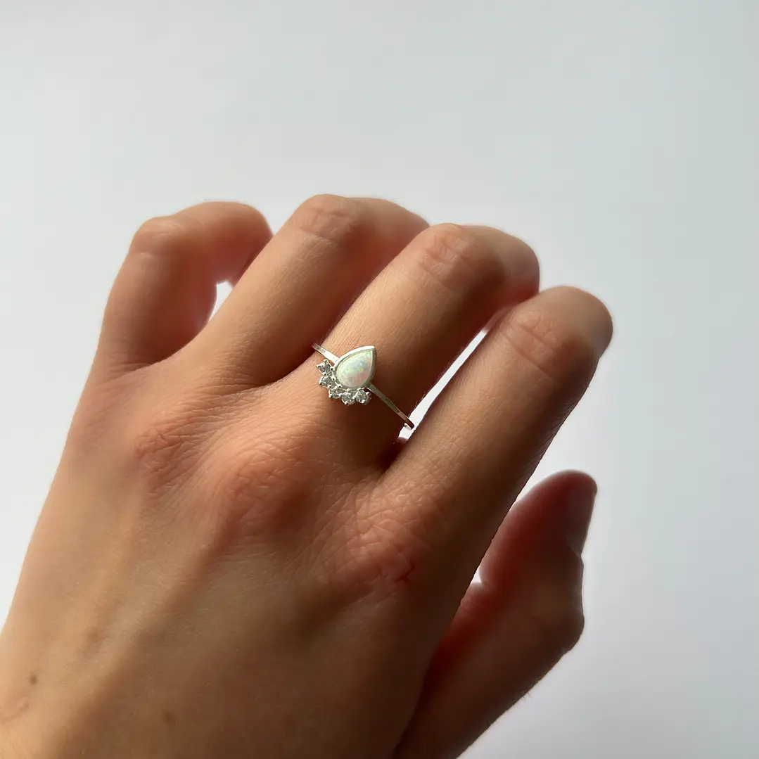 Anillo de Plata 925 - Gota de Ópalo Sintético 1