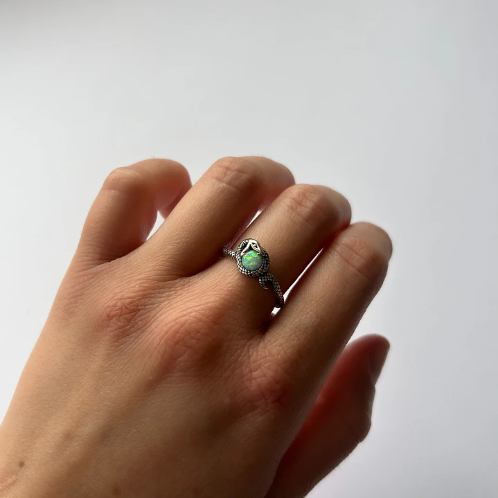 Anillo de Plata 925 - Serpiente con Ópalo Sintético 1